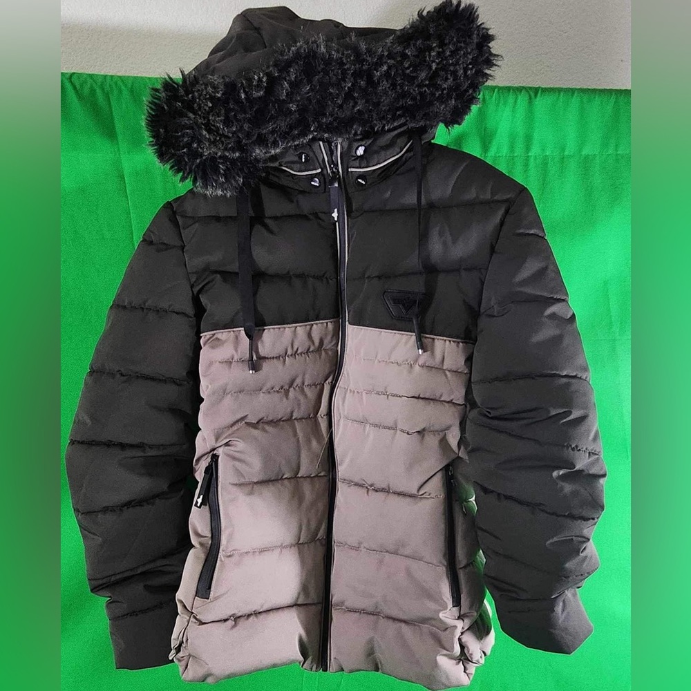 VIP Collection- Puffy Sweater With Hoodie Size L
